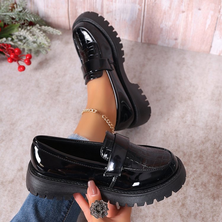 Damen klobige Lack-Loafer mit Kroko-Prägung und profilierter Gummisohle Shop Nory