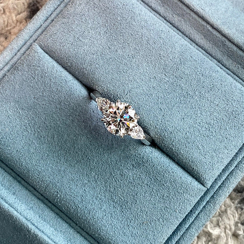 Damenring mit exquisitem Design und funkelnden Zirkonia Shop Nory