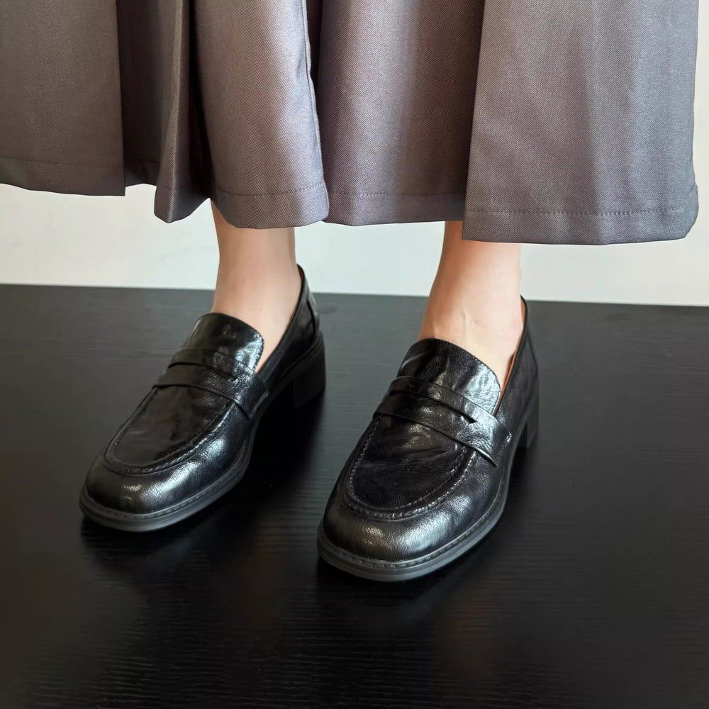 Damen Leder-Pennyloafer mit Mokassin-Naht und profilierter Laufsohle Shop Nory