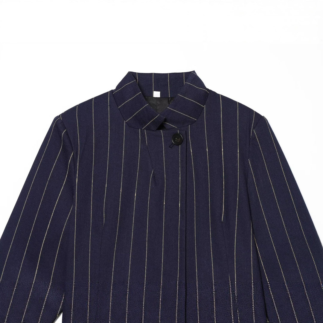 Damen Kurzblazer im Boxy-Cut mit Stehkragen und Nadelstreifen Shop Nory