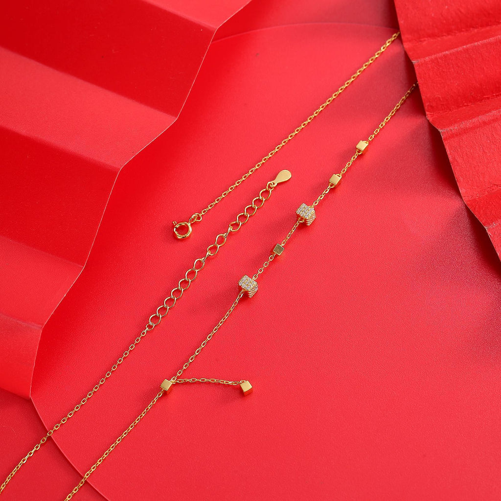 Damen Halskette mit elegantem, mehrreihigem Design und funkelnden Kristallelementen Shop Nory