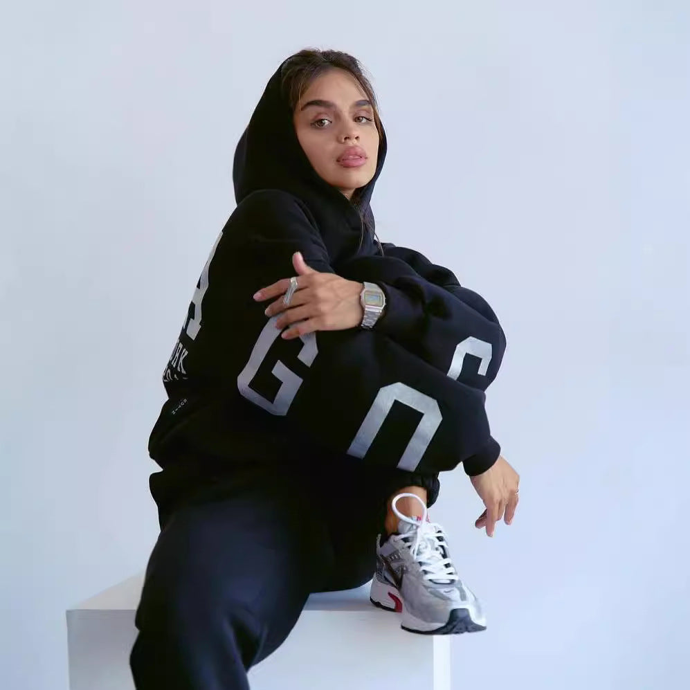 Damen Oversized Kapuzenpullover mit großflächigem Blockprint Shop Nory
