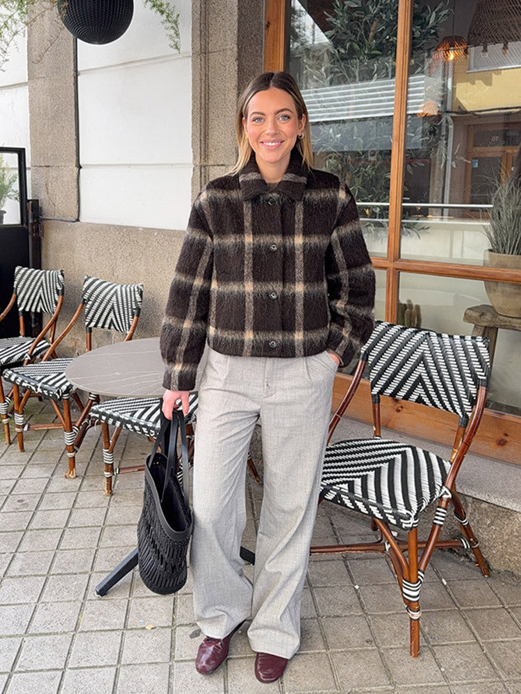 Damen Kurzjacke im karierten Kunstfell-Boxycut mit Schalkragen Shop Nory