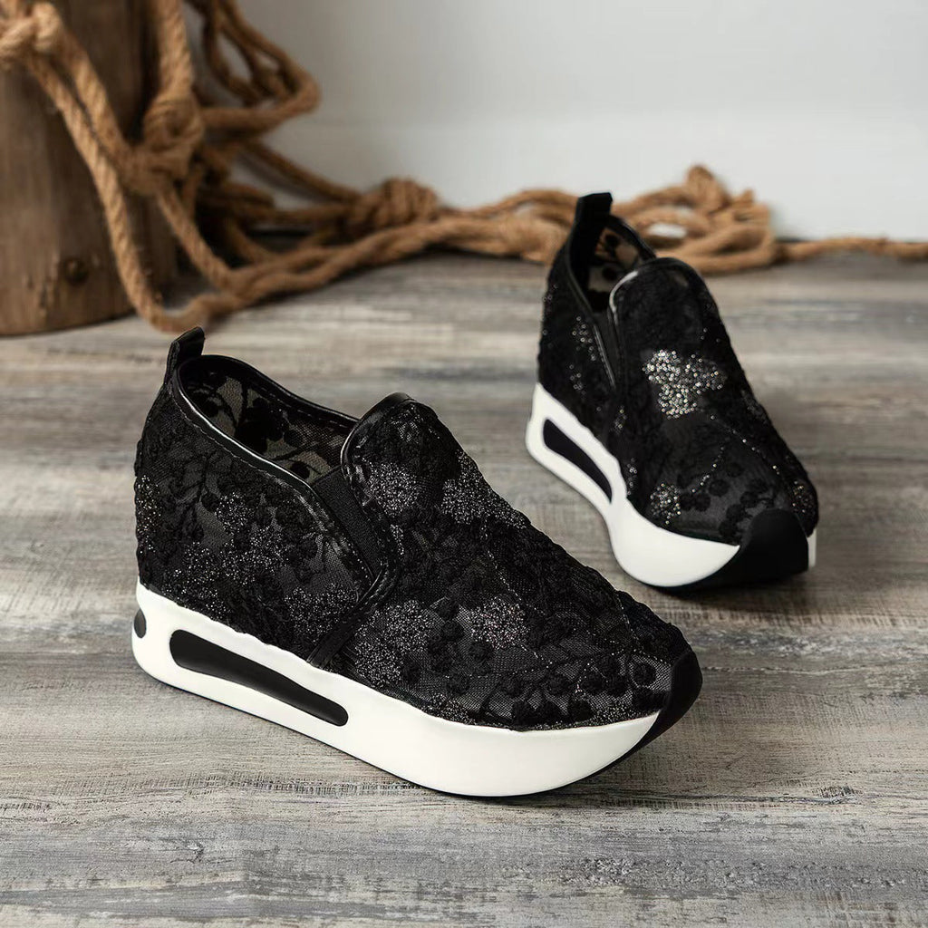Damen Komfortable Sneaker mit floralem Stickmuster und rutschfester Sohle