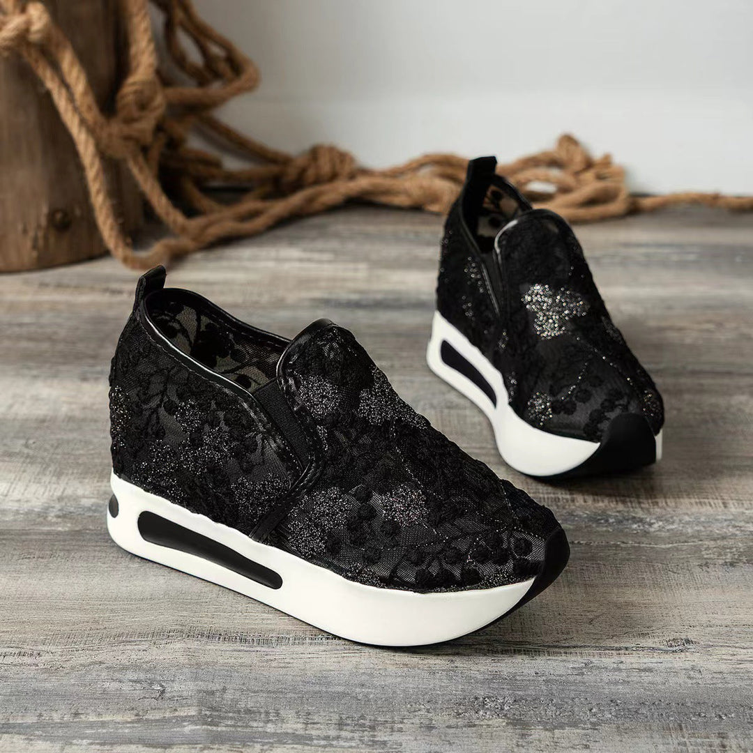 Damen Komfortable Sneaker mit floralem Stickmuster und rutschfester Sohle