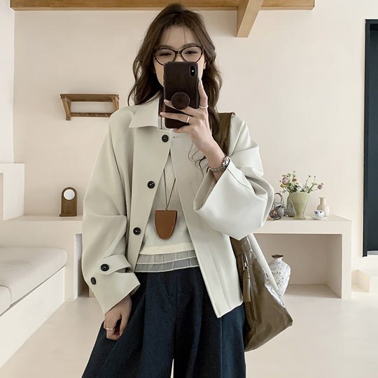 Damen Oversize Kurzjacke mit überschnittenen Schultern und großer Knopfleiste Shop Nory