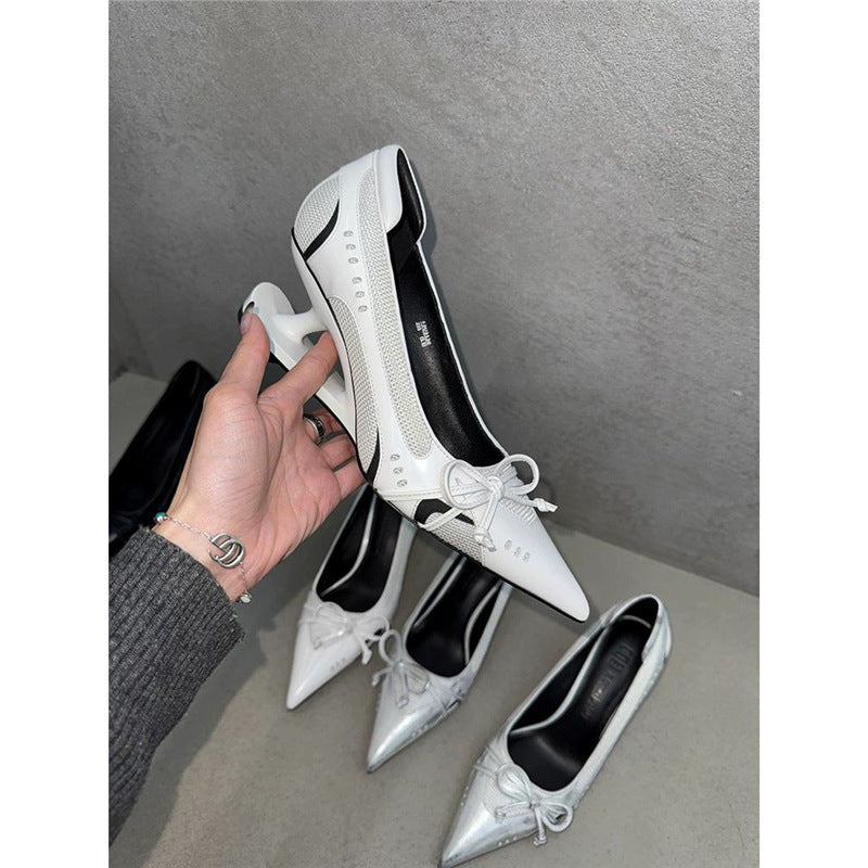 Damen Spitz zulaufende Mesh-Metallic-Pumps mit sculpted Kitten-Absatz und Schleifenriemen Shop Nory