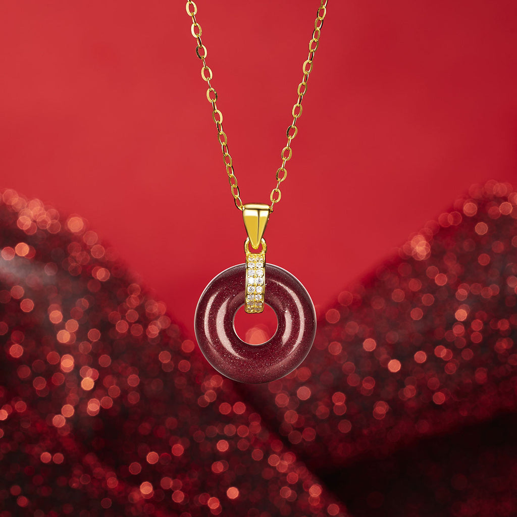 Damen Halskette mit stilvollem Anhänger aus Goldschimmer Shop Nory