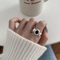 Damen Designer-Ring mit schwarz-weißer Akzentuierung Shop Nory