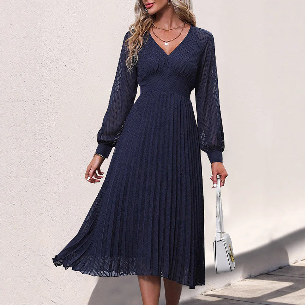 Damen Plissiertes Midikleid mit V-Ausschnitt, taillierter Passform & transparenten Ballonärmeln Shop Nory