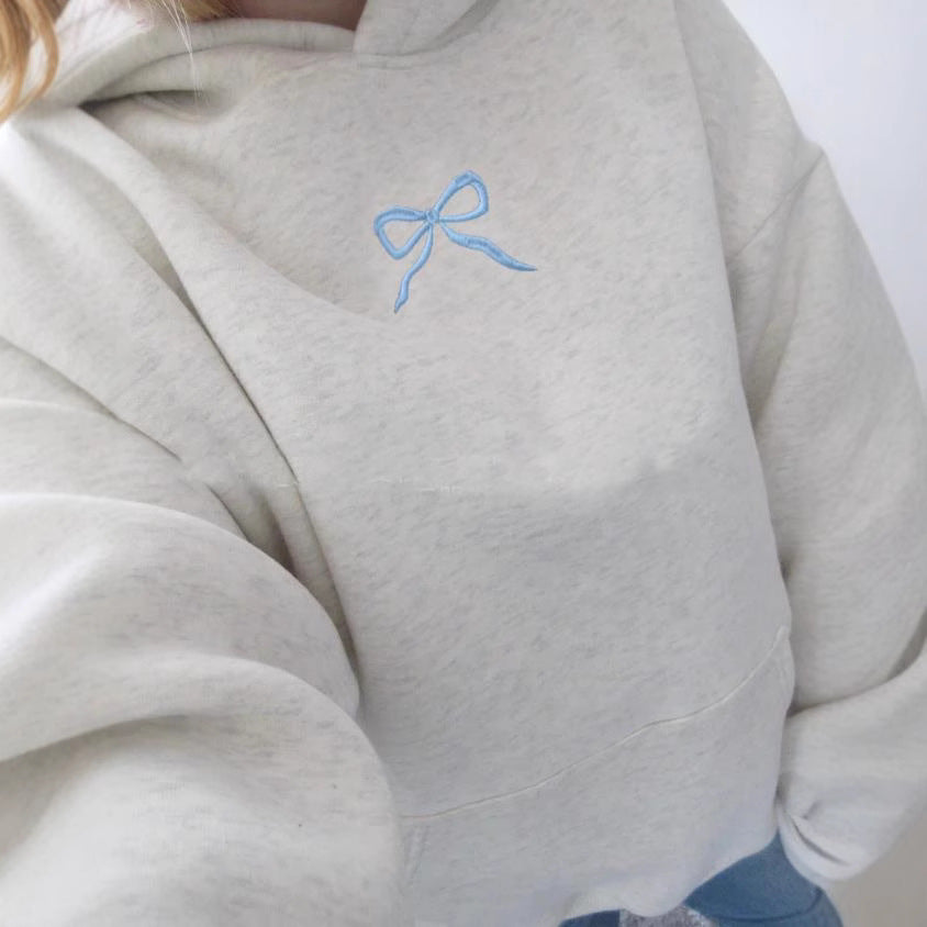 Damen-Hoodie mit floralem Stickdesign und bedrucktem Kapuzenfutter Shop Nory
