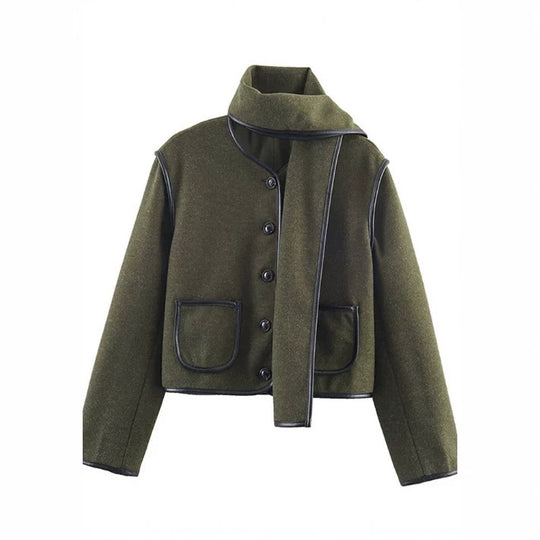 Damen Kurzjacke im Boxy-Cut aus Wollmix mit integriertem Schlitzschal und Lederpaspeln Shop Nory
