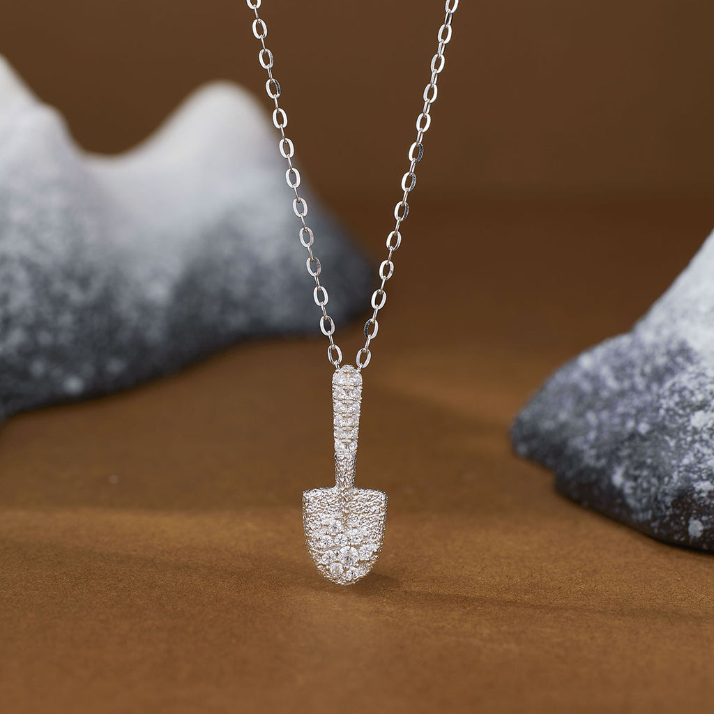 Damen Anhänger-Halskette mit Schaufel-Design und funkelnden Zirkonia Shop Nory