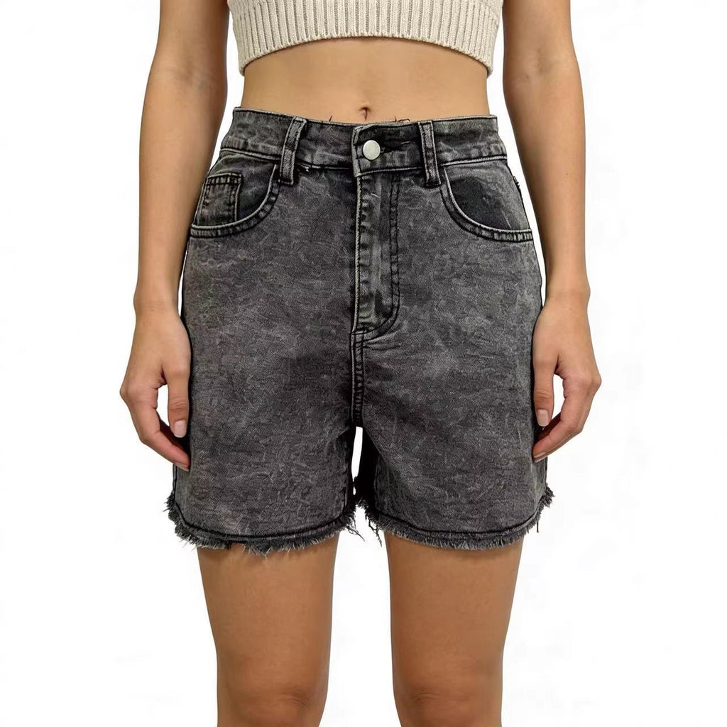 Damen modische Denim-Shorts im lässigen Schnitt mit fransigem Saum