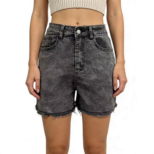 Damen modische Denim-Shorts im lässigen Schnitt mit fransigem Saum