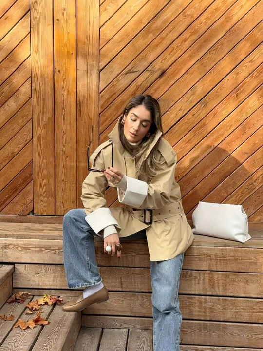 Damen Kurzjacke im Safari‑Stil mit Taillengürtel und übergroßen Manschetten Shop Nory