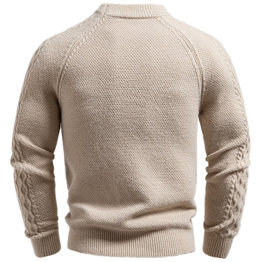 Herren Pullover aus Strukturstrick mit Rundhals, aufgesetzter Brusttasche und Zopfmuster-Ärmeln Shop Nory