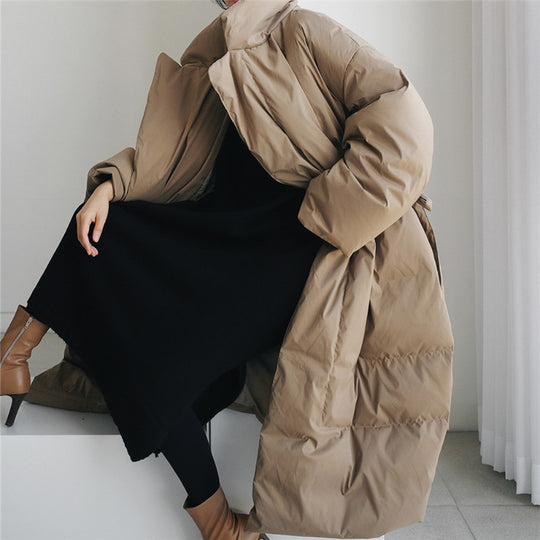 Damen Oversized Steppmantel Maxi mit hohem Stehkragen, Bindegürtel und winddichter Füllung Shop Nory