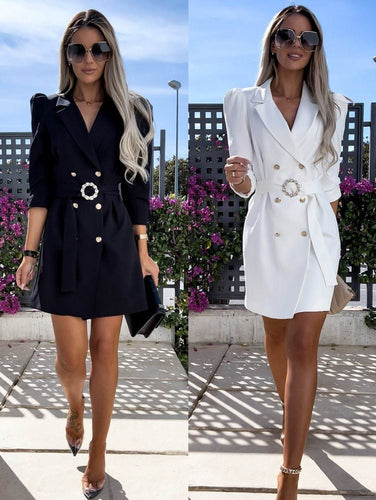 Damen Blazer Kleid mit tailliertem Schnitt und glamourösem Knopfdetail