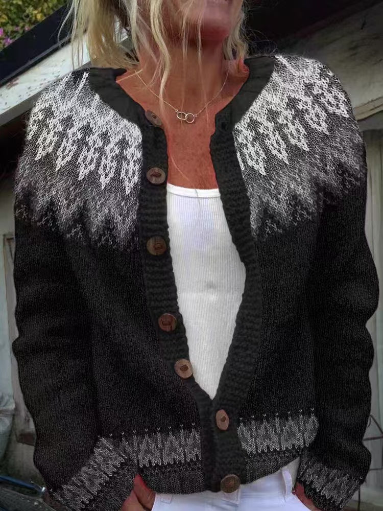 Damen nan gemusterte Strickjacke mit Rundpasse, Holzknöpfen und Eingrifftaschen Shop Nory