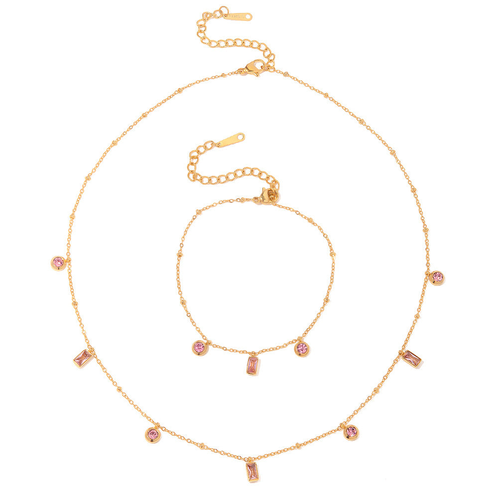 Damen Halskette mit funkelnden Zirkonia-Elementen und elegantem Design Shop Nory