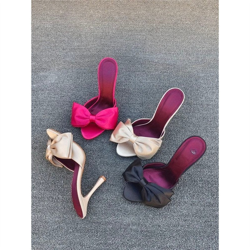 Damen High Heel Sandalen mit kunstvollem Schleifendesign