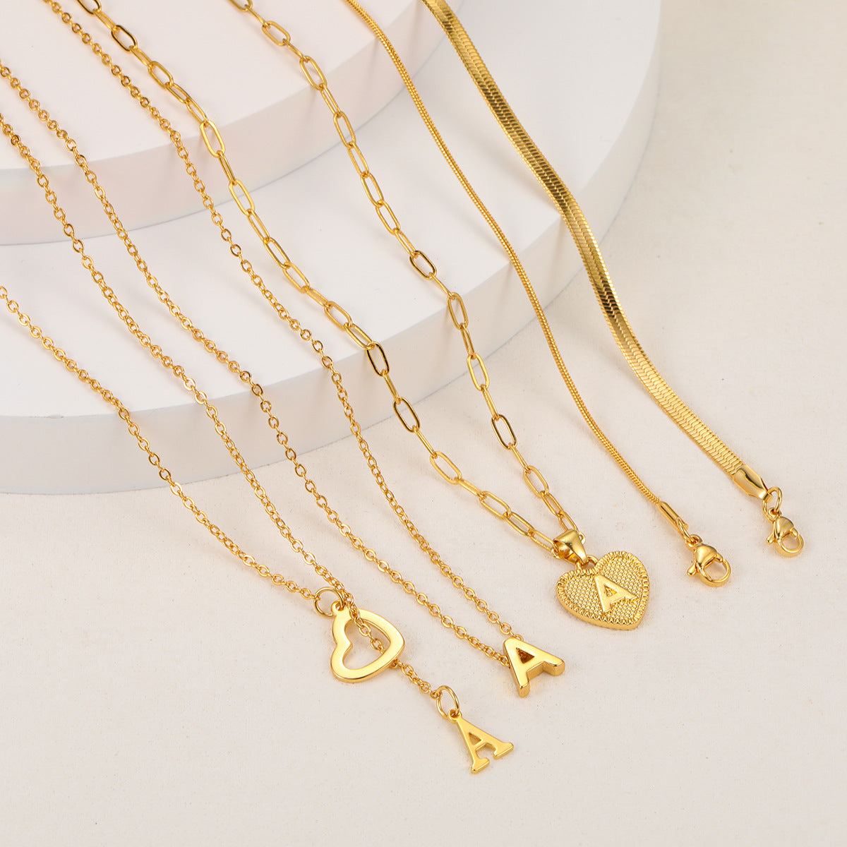Damen Halskette Set mit modernen Anhängern und eleganten Kettendesigns Shop Nory