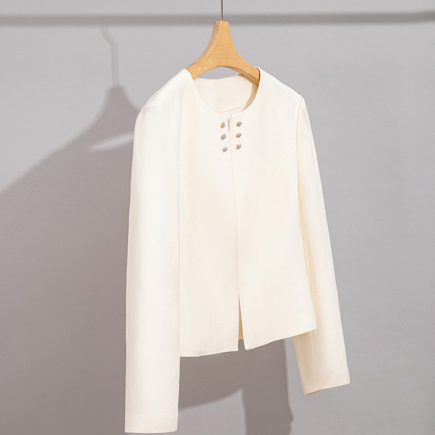 Damen Kurzblazer im minimalistischen Fit mit Perlen-Knopfbesatz und taillierter Schnitt Shop Nory