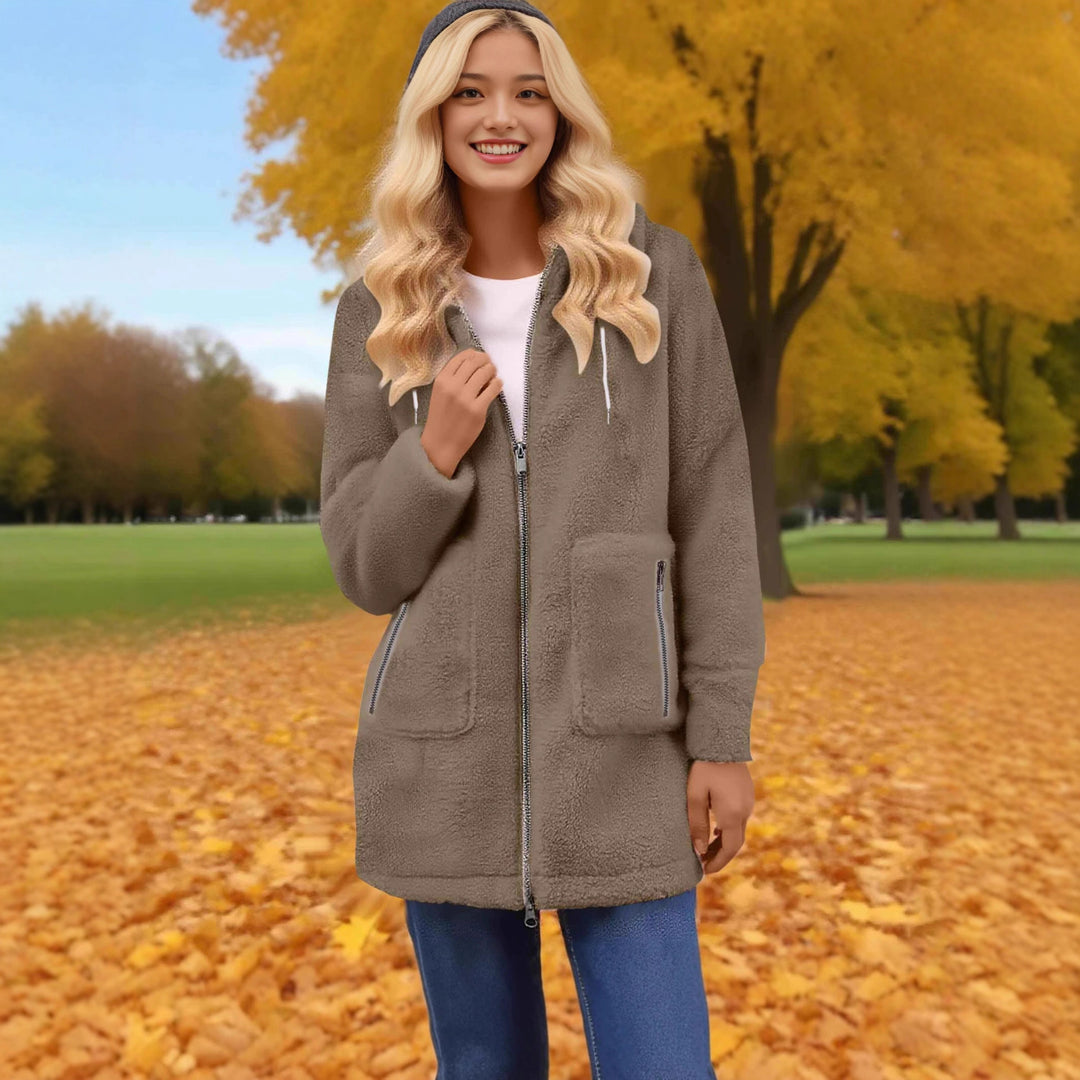 Damen Teddy-Fleece-Mantel mit Kapuze, durchgehendem Reißverschluss und aufgesetzten Taschen Shop Nory