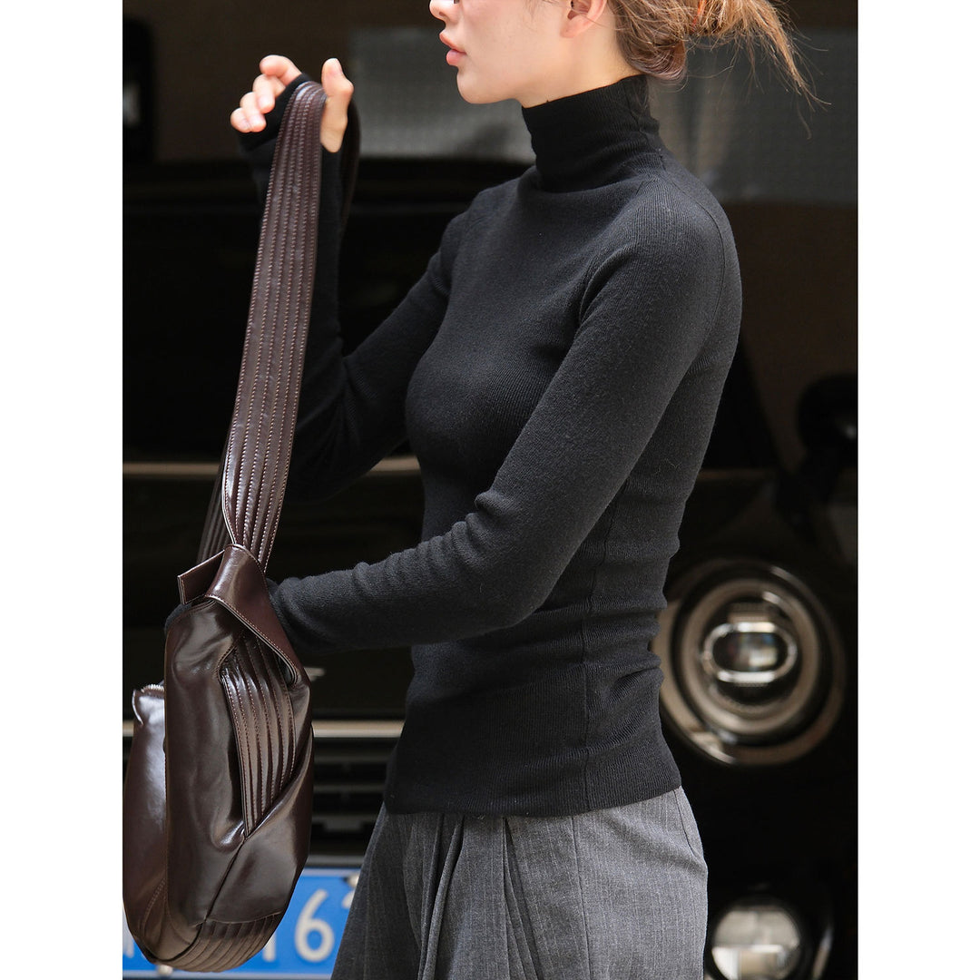 Damen Bodybetonter Feinstrick‑Rollkragenpullover mit verlängerten Ärmeln und Daumenloch Shop Nory