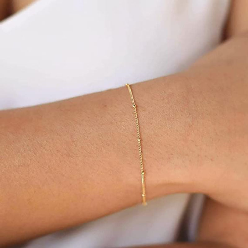 Damen modisches Fußkettchen mit eleganten Glieder- und Glitzerakzenten Shop Nory