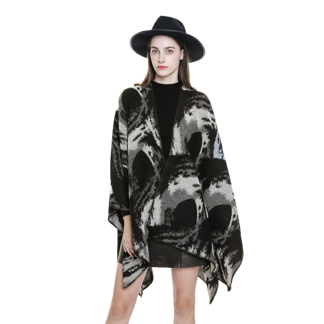 Damen Oversize-Jacquard-Umhang aus Wollmix mit grafischem Aquarellmuster und Kettelkante Shop Nory