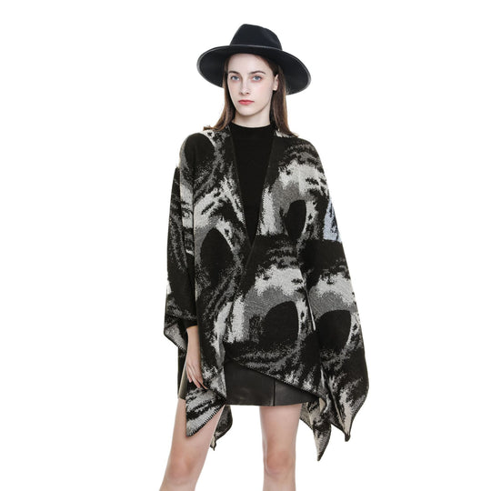 Damen Oversize-Jacquard-Umhang aus Wollmix mit grafischem Aquarellmuster und Kettelkante Shop Nory
