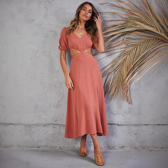Damen Maxikleid mit kreativen Cut-Outs Shopnory