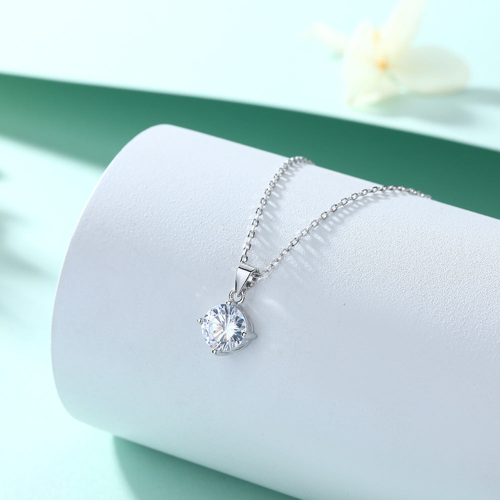 Damen Halskette mit funkelndem Zirkonia-Anhänger in eleganter Fassung Shop Nory