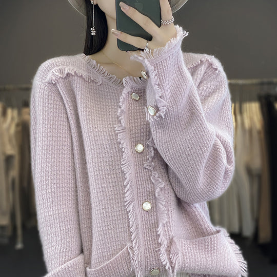 Damen Strickcardigan mit Fransenblende, Perlmuttknopfleiste und aufgesetzten Taschen Shop Nory