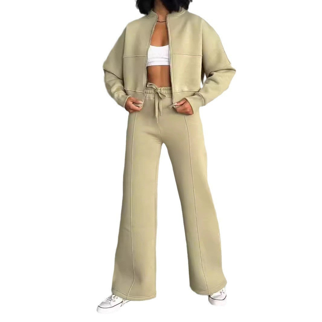 Damen nan kurz geschnittenes Blouson mit Reißverschluss und weiter High-Waist Jogginghose Set Shop Nory