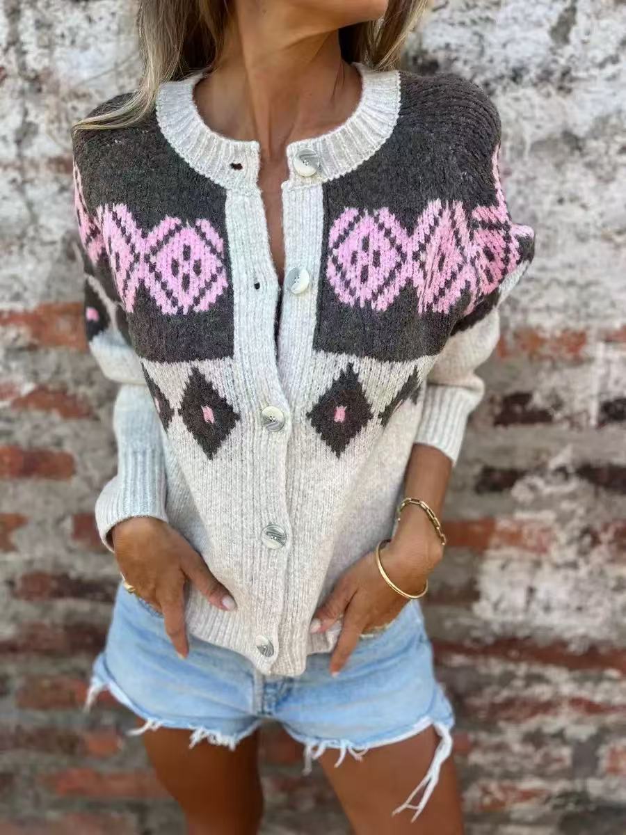 Damen nan kuscheliger Strickcardigan mit Zierholzknöpfen und Rundhalsausschnitt Shop Nory