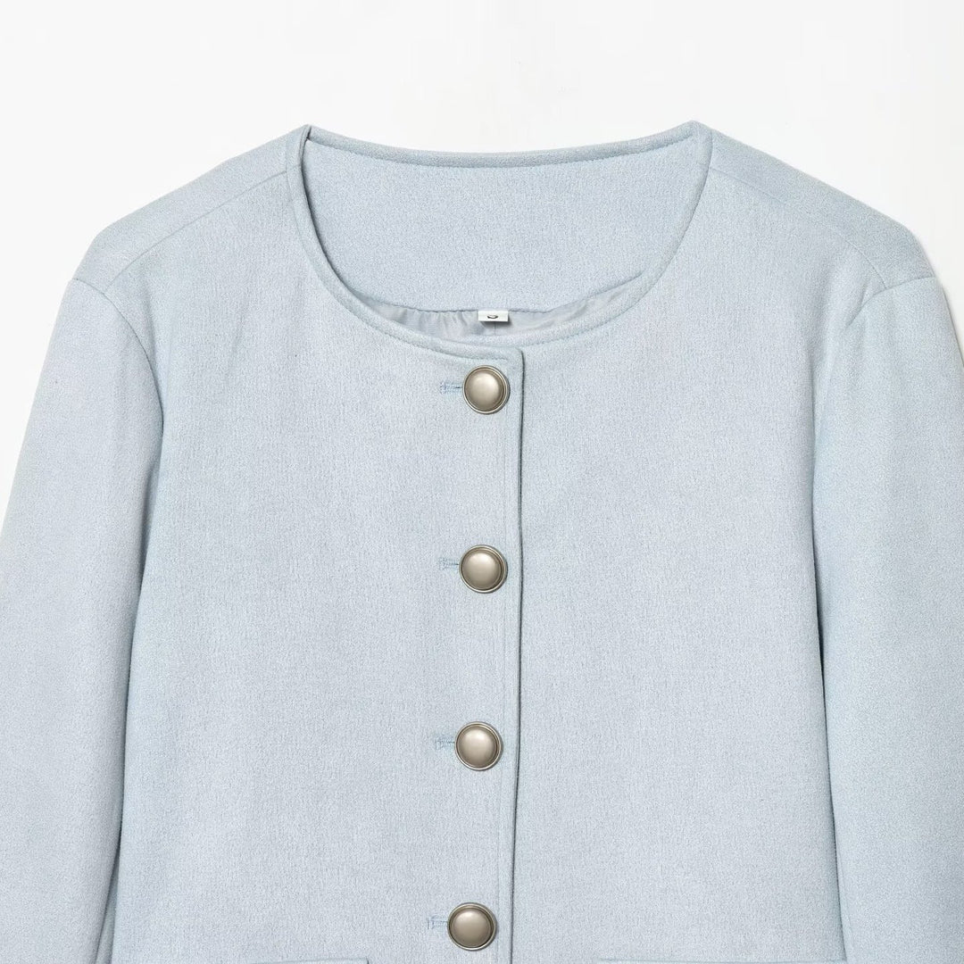 Damen Taillierte Cropped‑Bouclé‑Jacke mit Zierknopfleiste und Pattentaschen Shop Nory