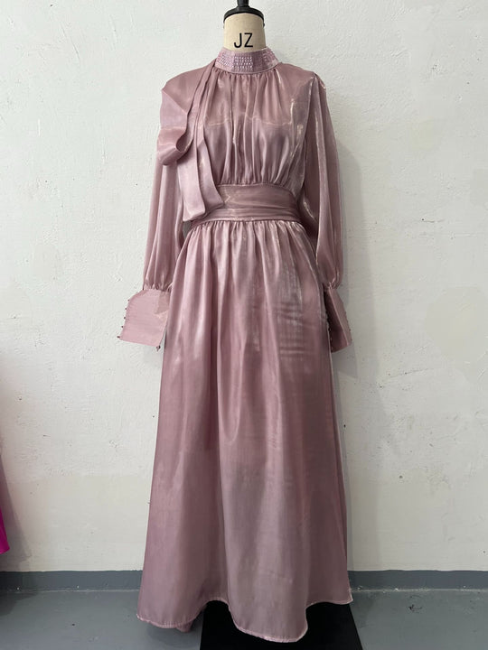 Damen Elegantes Chiffon-Maxikleid mit tailliertem Wickelbund, Stehkragen und langen Puffärmeln Shop Nory