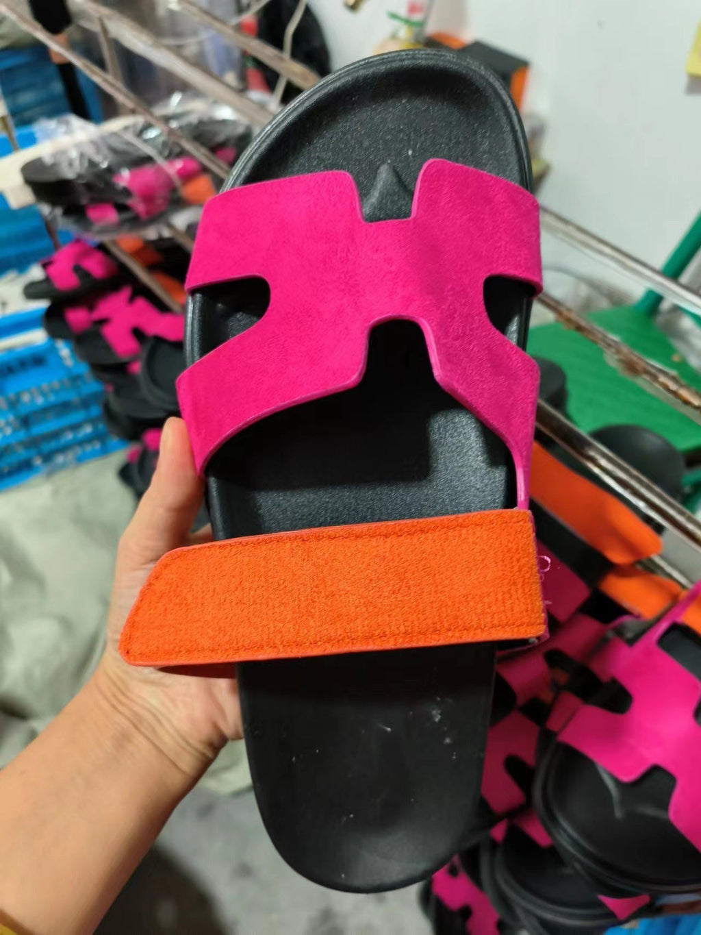 Damen bequeme Kunstleder-Sandalen mit verstellbaren Riemen