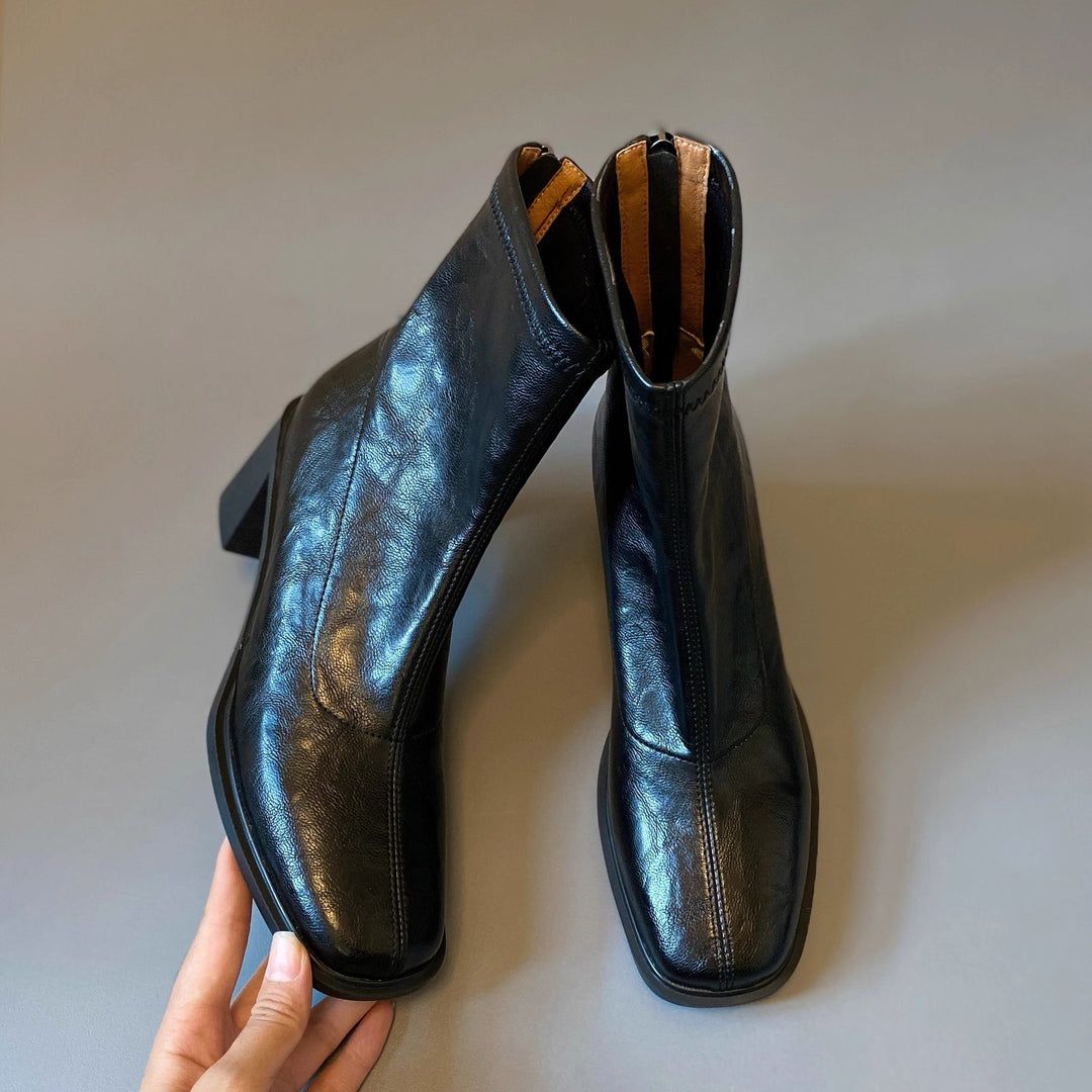 Damen Knöchelstiefelette aus Leder mit quadratischer Zehenpartie und mittlerem Blockabsatz Shop Nory