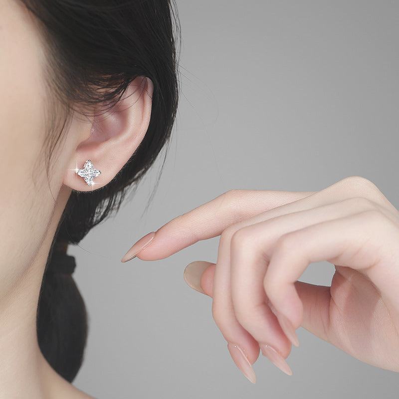 Damen-Ohrstecker mit funkelndem Kristall in eleganter Fassung Shop Nory