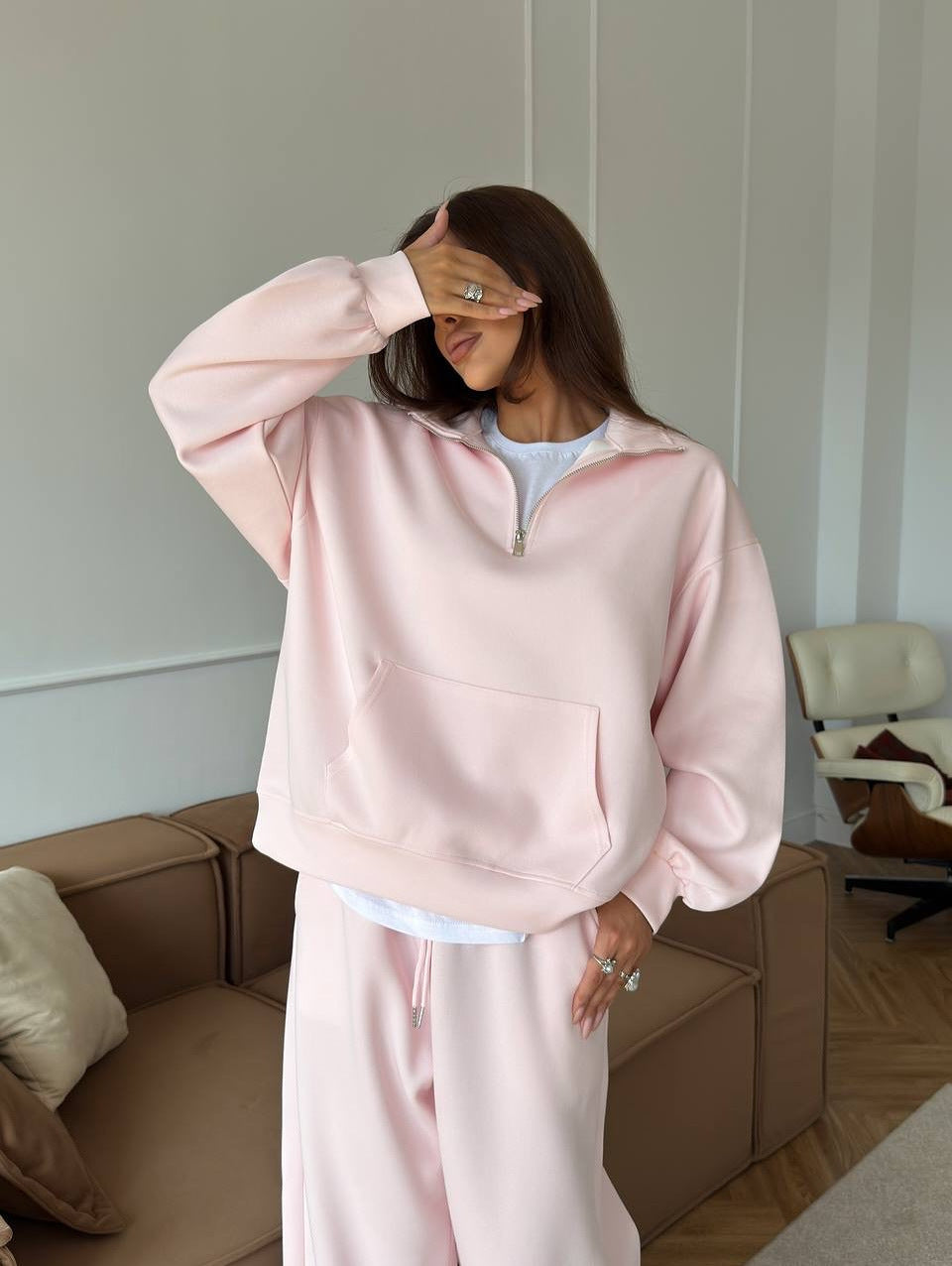 Damen Bequeme und elegante Langarm-Pullover mit Reißverschluss und weiten Jogginghose Shop Nory