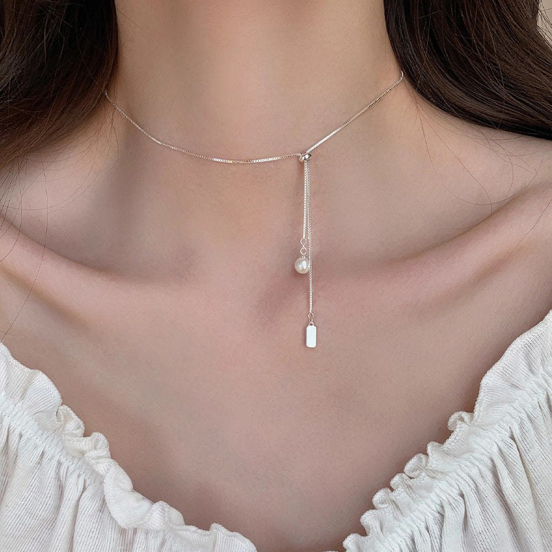 Damen Halskette mit elegantem Perlen- und Namensschild-Anhänger Shop Nory