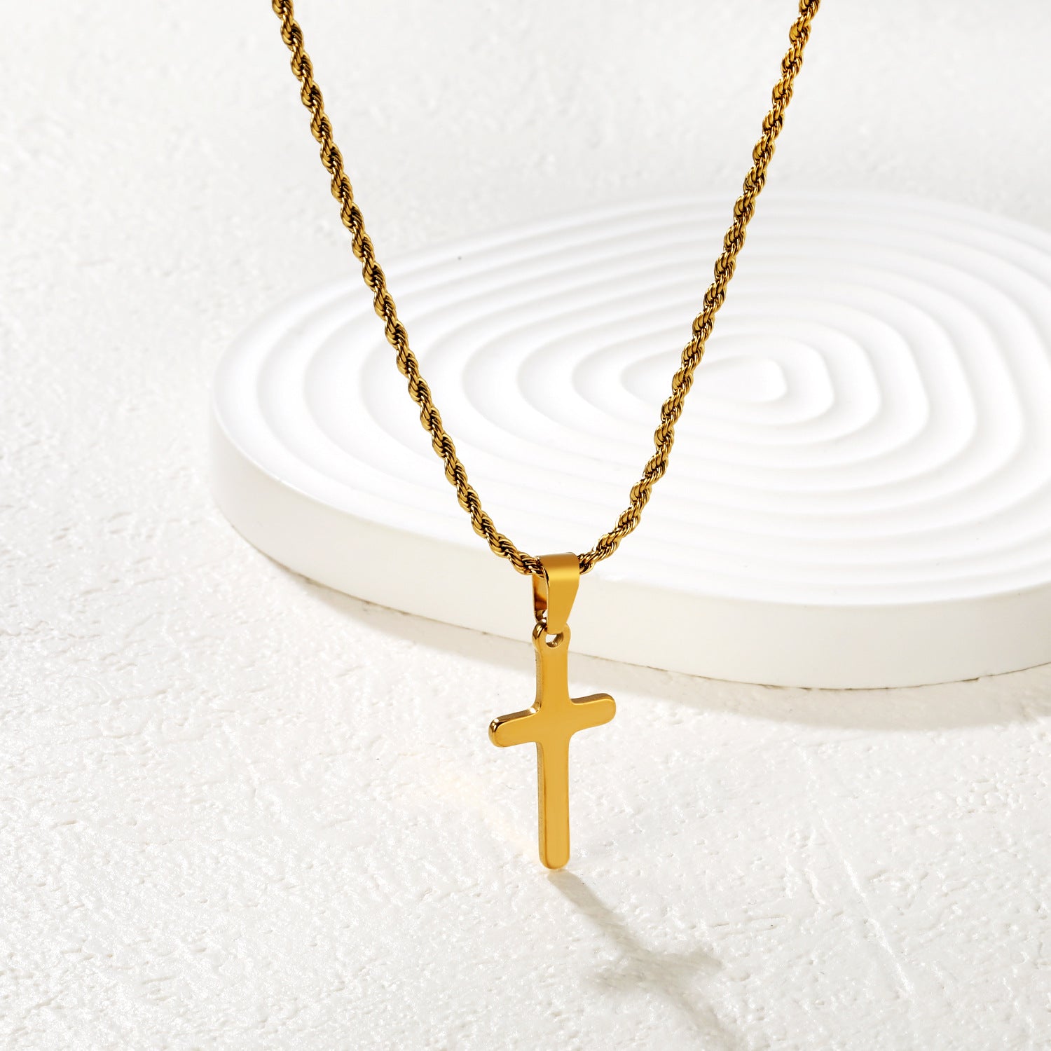 Damen Halskette mit trendigem Kreuzanhänger aus hochwertigem Edelstahl Shop Nory