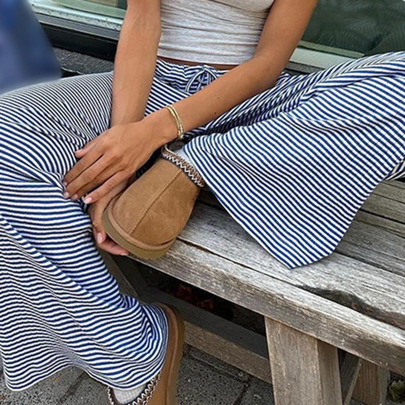 Damen Bequeme und luftige Sommerhose mit Streifenmuster und elastischem Bund
