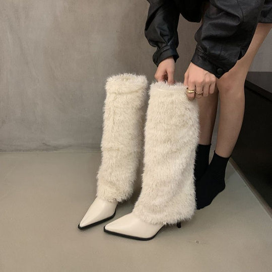 Damen spitz zulaufende Stiefel mit hohem Kunstfell‑Schaft und geformtem Kittenabsatz Shop Nory