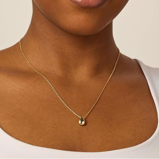 Damen Halskette mit tropfenförmigem Anhänger aus hochwertigem Edelstahl Shop Nory