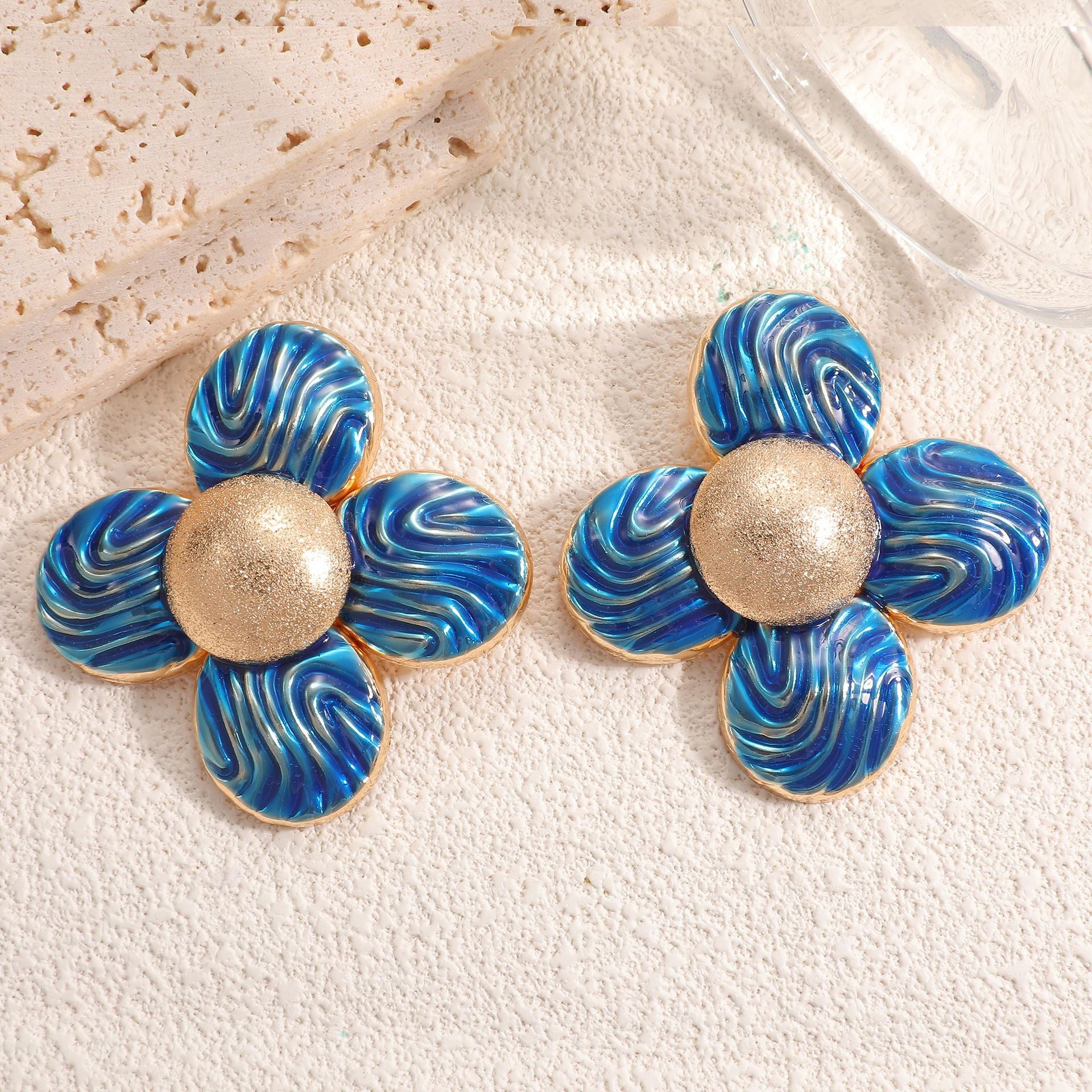 Damen Ohrringe im kunstvollen Blumenmuster Shop Nory